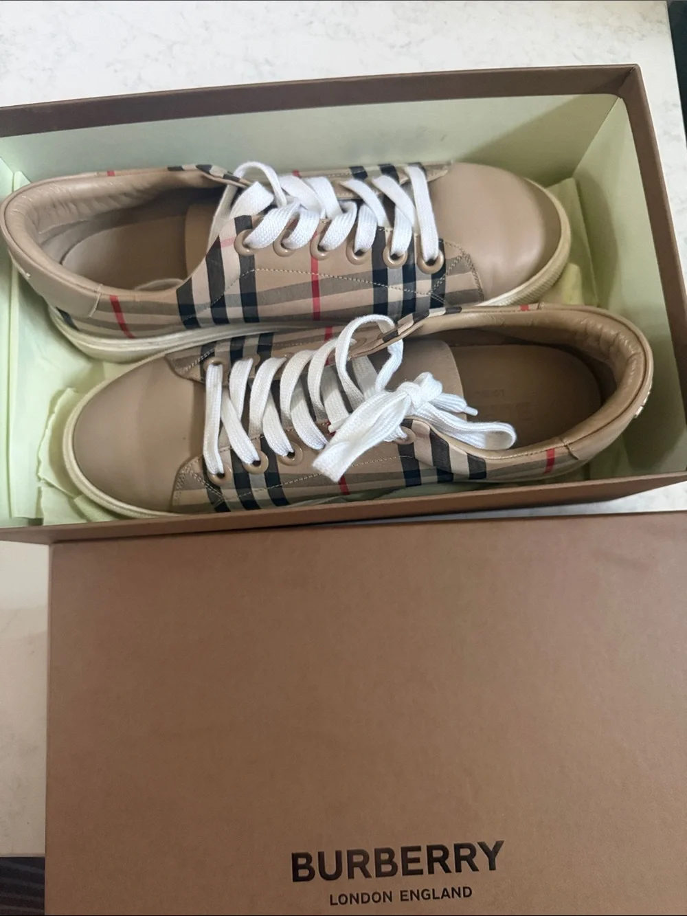 Burberry archive Beige Plaid Low-Top Sneakers with White Laces